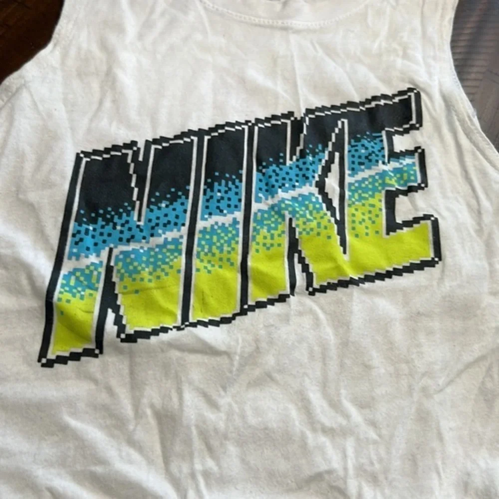 Nike‎